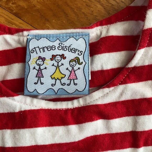 Three Sisters two piece set - Picture 2 of 2